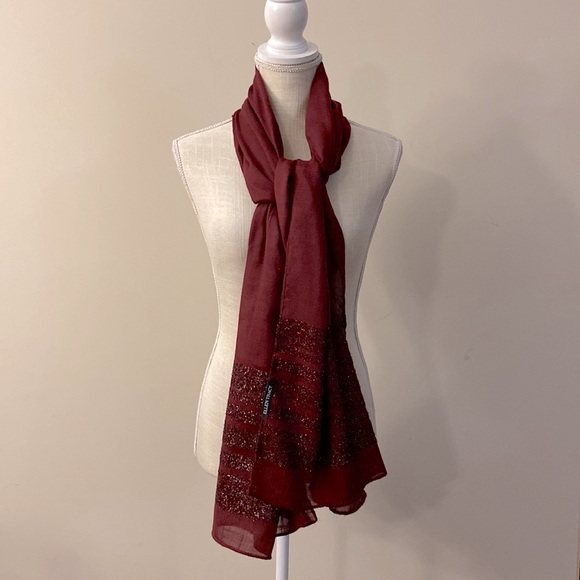 Ellen Tracy maroon dressy embellished soft wrap / shawl 72”x 28” - Picture 5 of 11